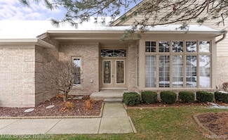 42738 Matthew Dr Unit 47, Sterling Heights, MI 48313