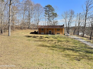 113 Summitt Dr, La Follette, TN 37766