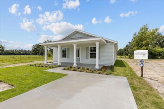 405 N West 5th Place, Chiefland, FL 32626