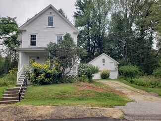18 Searles St, Livermore Falls, ME 04254