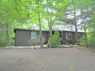 5702 Route 447, Canadensis, PA 18325