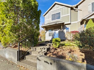38653 Cascadia Village Dr, Sandy, OR 97055