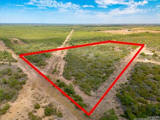 01 County Road 2537, Moore, TX 78057