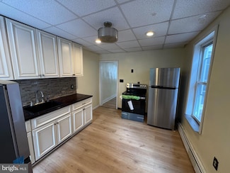 717 E Norwegian St, Pottsville, PA 17901