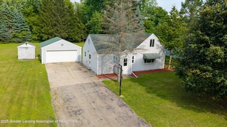 3323 Ingham St, Lansing, MI 48911