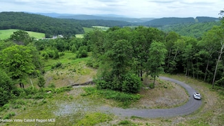 67 Taconic Creek Rd, Hillsdale, NY 12529