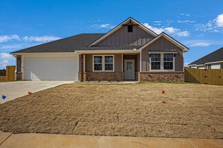 222 Nolan Farms Blvd, Winona, TX 75792