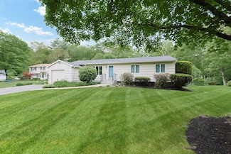 6 Westfield Dr, Holliston, MA 01746