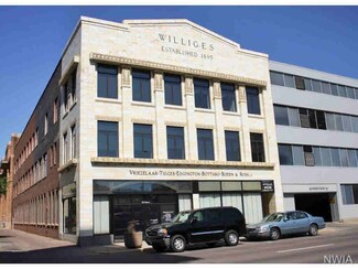 617 Pierce St, Sioux City, IA 51101