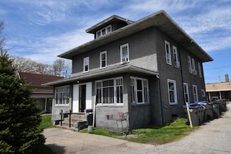 152 W Lincoln St, Nappanee, IN 46550