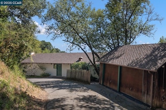 37 20 La Madronal, Orinda, CA 94563