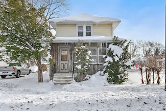 844 S 1st St, Dekalb, IL 60115