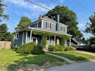 21 Carpenter Ave, Barrington, RI 02806