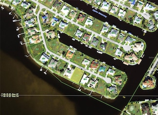 135 Creek Dr SE, Port Charlotte, FL 33952