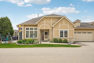 21718 Outcropping Ct Unit B, Lannon, WI 53046