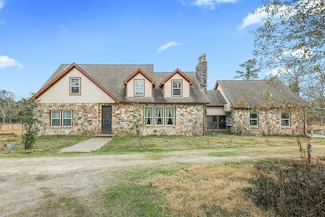 9009 Lazy Ln, Hitchcock, TX 77563