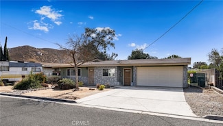 952 Cole St, Norco, CA 92860