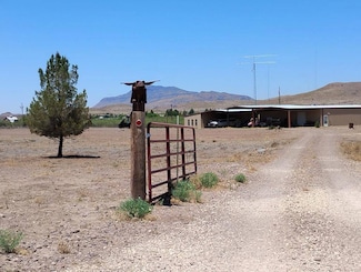 735 S Front St, Fort Davis, TX 79734