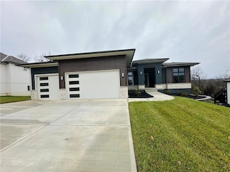 202 Maple St, Lone Jack, MO 64070