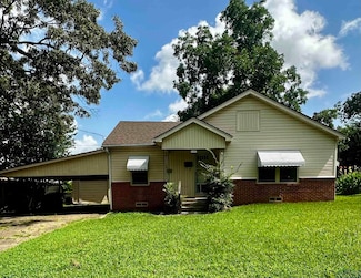 404 Rogers Ave, Henderson, TX 75654