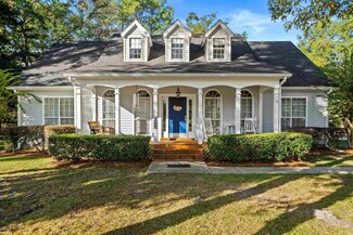 907 Mixon Ave, Bay Minette, AL 36507