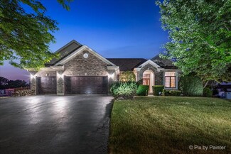 5615 Heron Ct, Johnsburg, IL 60051
