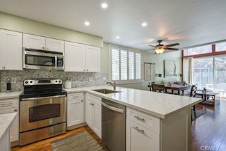 25467 Pine Creek Ln, Wilmington, CA 90744