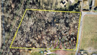 4275 Elwood Ln, Springfield, OH 45506