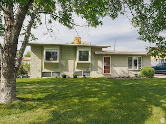 1056 E Platinum Way, Sandy, UT 84094