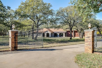 162 Eastledge Dr, Graham, TX 76450