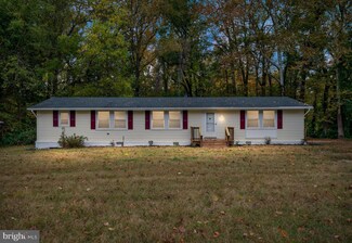76 Oxford Ln, King William, VA 23086