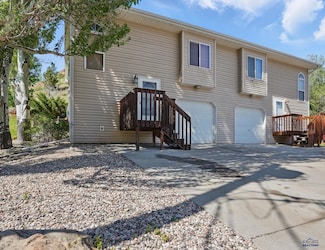 4016 Yucca Dr, Rapid City, SD 57702