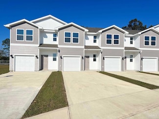 4011 Pendragon Cir, Milton, FL 32583