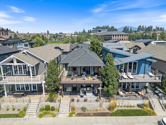 1755 W Bellerive Ln, Coeur D Alene, ID 83814