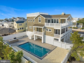 5 E Dayton Ave, Beach Haven, NJ 08008