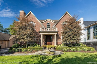 417 Baldwin Rd, Birmingham, MI 48009