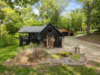18156 Thompson Ridge Rd, Laurelville, OH 43135
