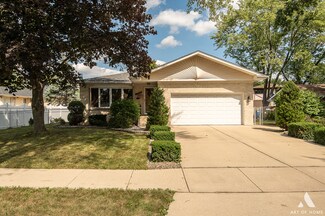 1344 W Mulloy Dr, Addison, IL 60101