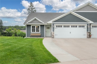 4835 Willow Place, Eau Claire, WI 54703