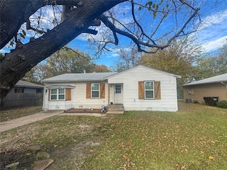 3206 Mitchell St, Greenville, TX 75402