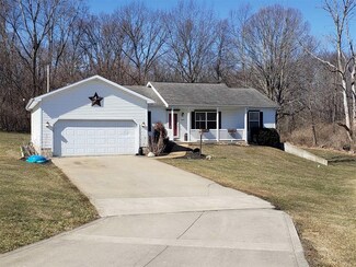 10971 N Eagle Place, Syracuse, IN 46567