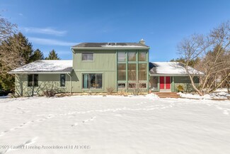 543 Gulick Rd, Haslett, MI 48840