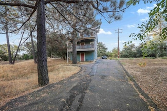 2285 Whispering Pines Dr, Julian, CA 92036