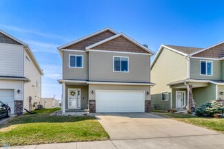 4794 Spencer Ln S, Fargo, ND 58104