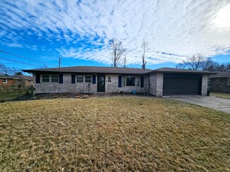 2843 Shawnee St, Portage, IN 46368