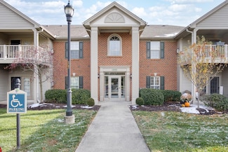 8008 Pinnacle Point Dr, West Chester, OH 45069