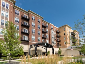 255 N Addison Ave Unit 547, Elmhurst, IL 60126