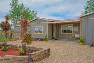 103 S Maple St, Walsenburg, CO 81089