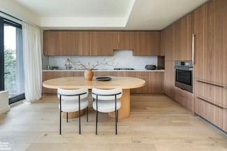 353 20th St Unit 3, Brooklyn, NY 11215