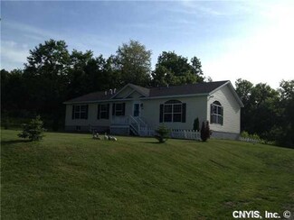 149 S Court St, Canastota, NY 13032